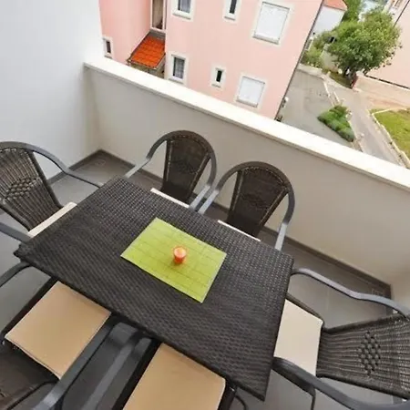 Studio Fur 4 Personen Ca 45 Qm In Srima, Dalmatien Norddalmatien - B60474