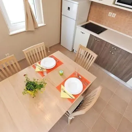 Appartement Studio Fur 4 Personen Ca 45 Qm In Srima, Dalmatien Norddalmatien - B60474